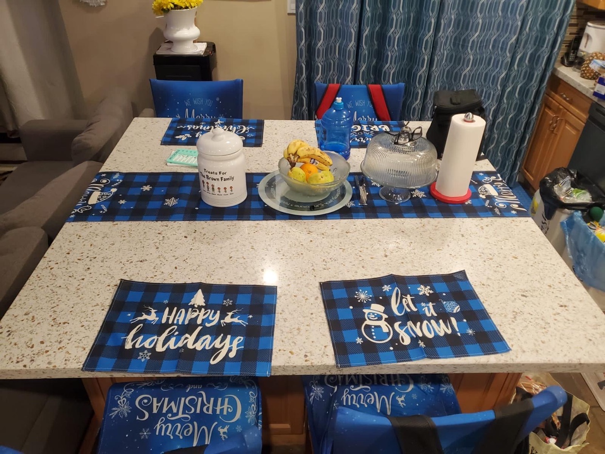 Holiday table setting